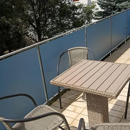 Ferienwohnung Latscha - 2 Zimmer Mit Klimaanlage,balkon, Kinderspielplatz Apartamento Ettenheim