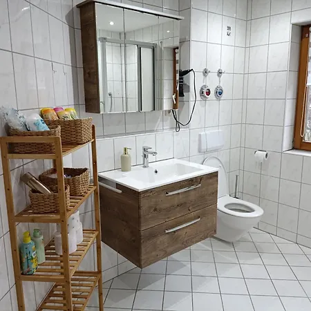 Ferienwohnung Latscha - 2 Zimmer Mit Klimaanlage,balkon, Kinderspielplatz *