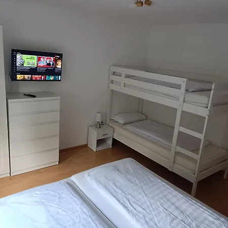 Ferienwohnung Latscha - 2 Zimmer Mit Klimaanlage,balkon, Kinderspielplatz * Ettenheim